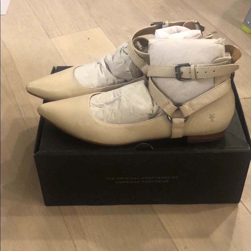 Frye 7.5 Sienna Criss Cross